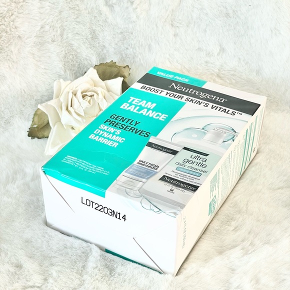 New with tags NEUTROGENA TEAM BALANCE DYNAMIC BALANCE CLEANSER & MOISTURIZER - Picture 3 of 4